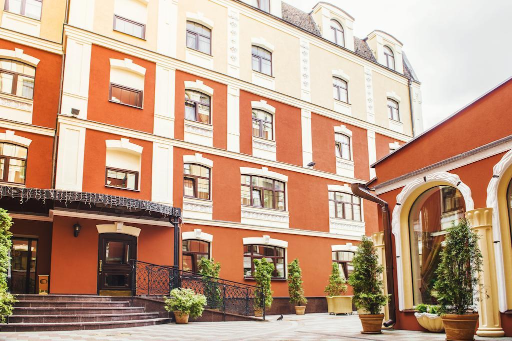 Optima Collection Podil Plaza Hotel Kiev Exterior foto